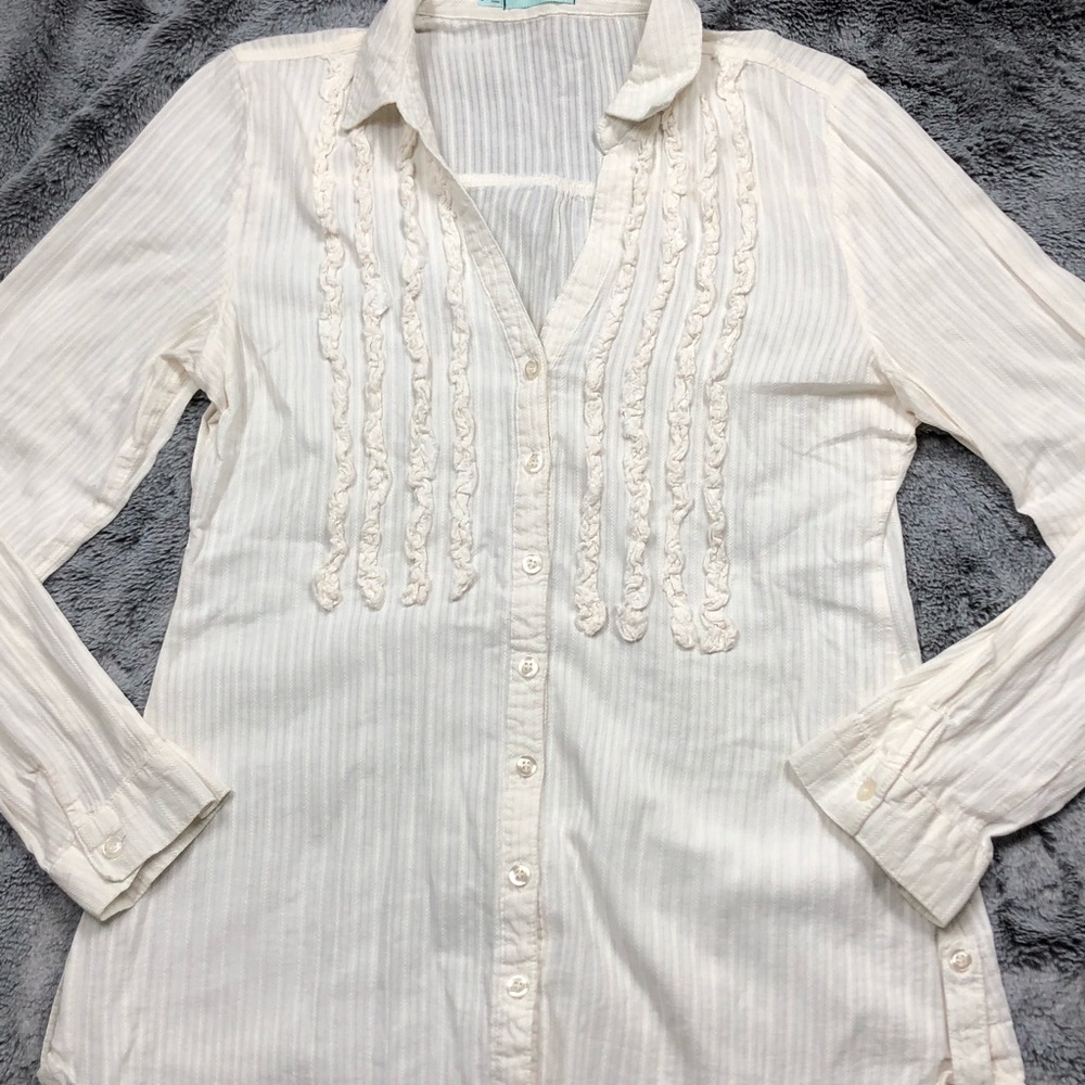 Maurices Cream Colored Tuxedo Slightly Sheer Blouse size Large - Picture 5 of 11
